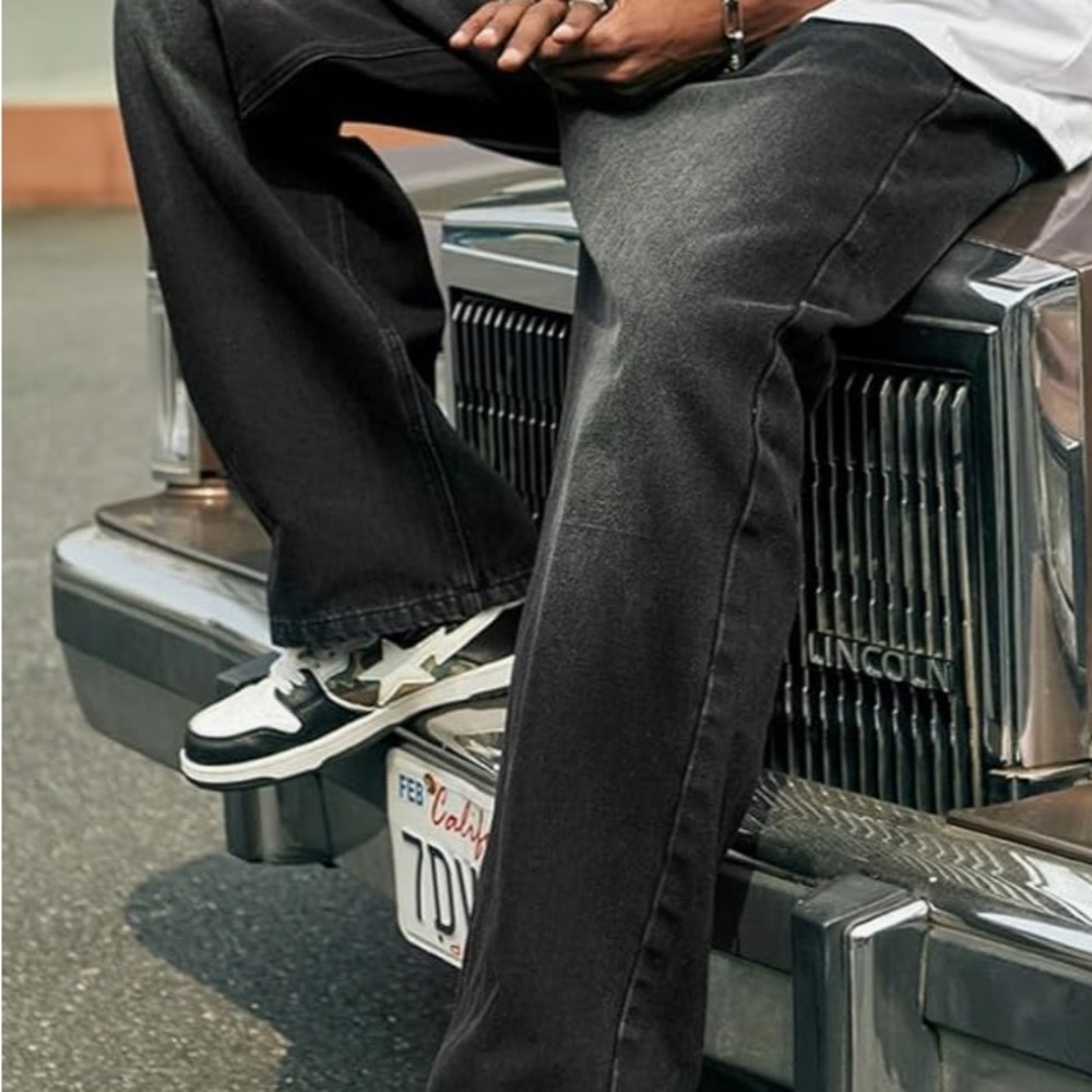 Classic Black Relaxed Fit Jeans